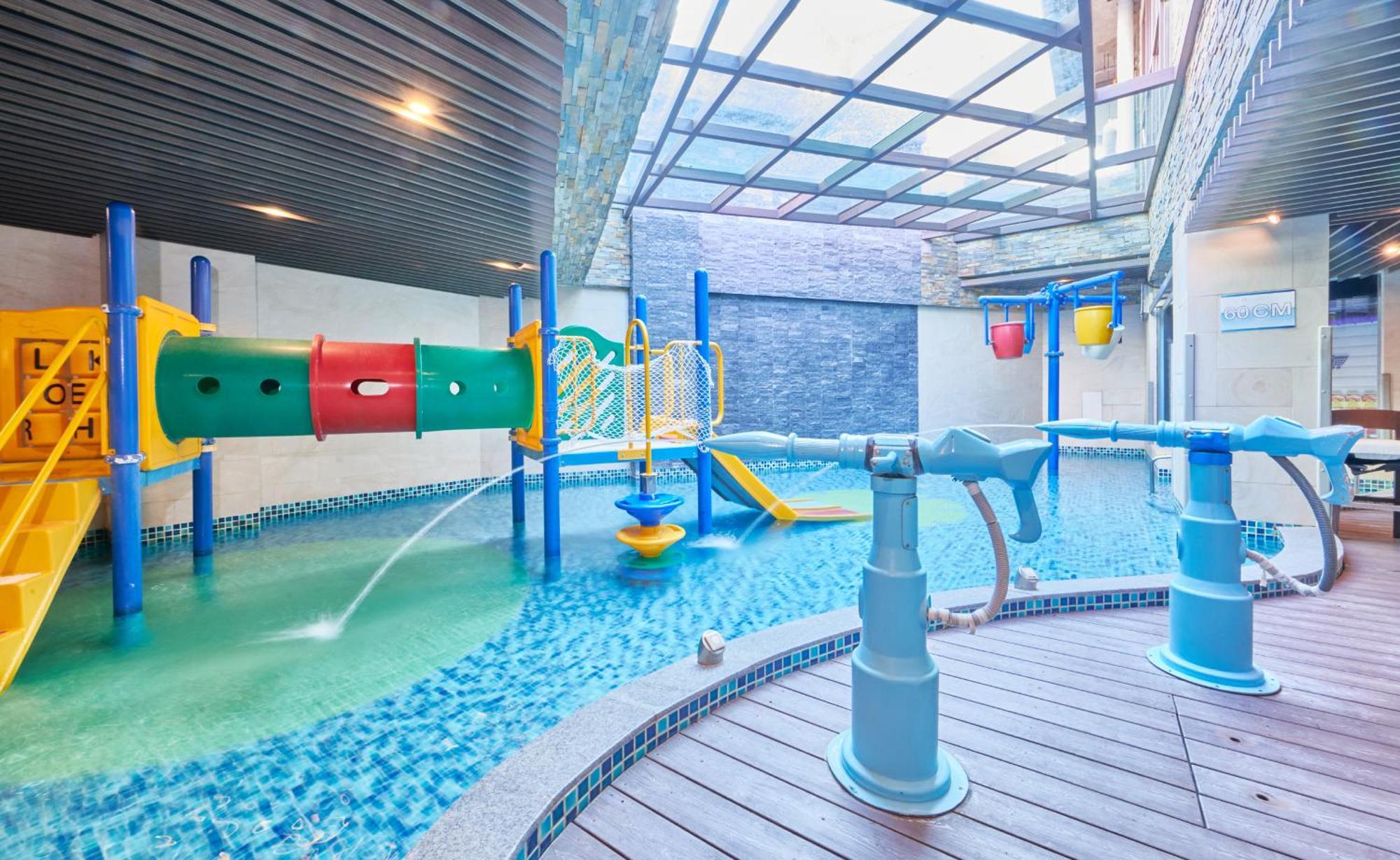 Grand Bay Resort Hotel Hengchun Exterior photo The children's pool