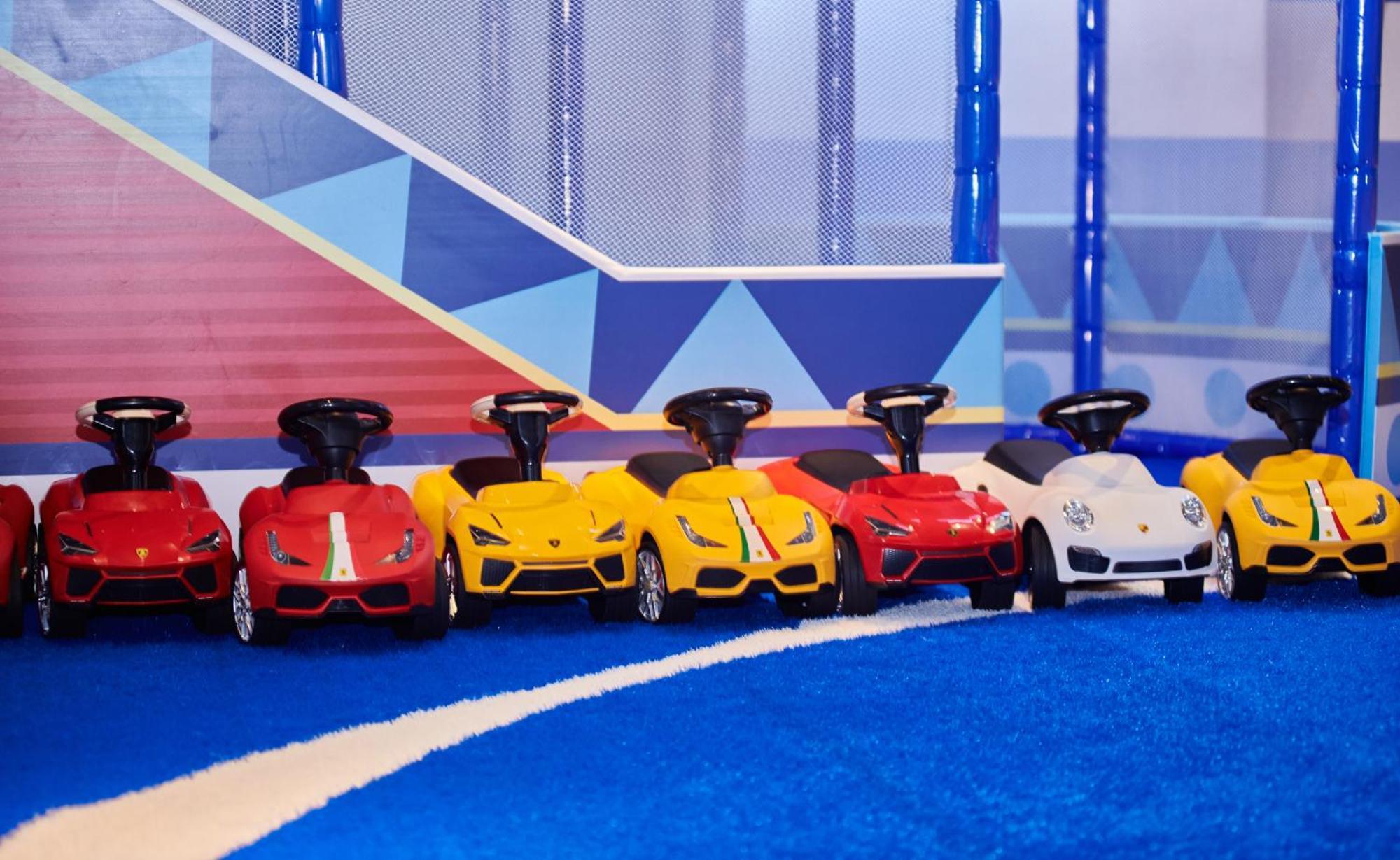 Grand Bay Resort Hotel Hengchun Exterior photo Battery-powered ride-on cars
