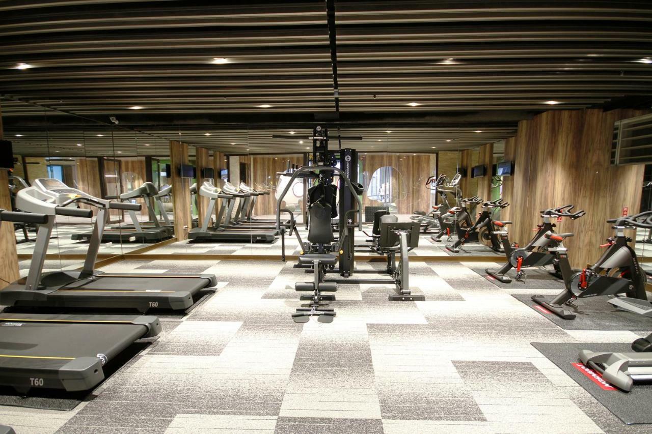Grand Bay Resort Hotel Hengchun Exterior photo The gym at the hotel